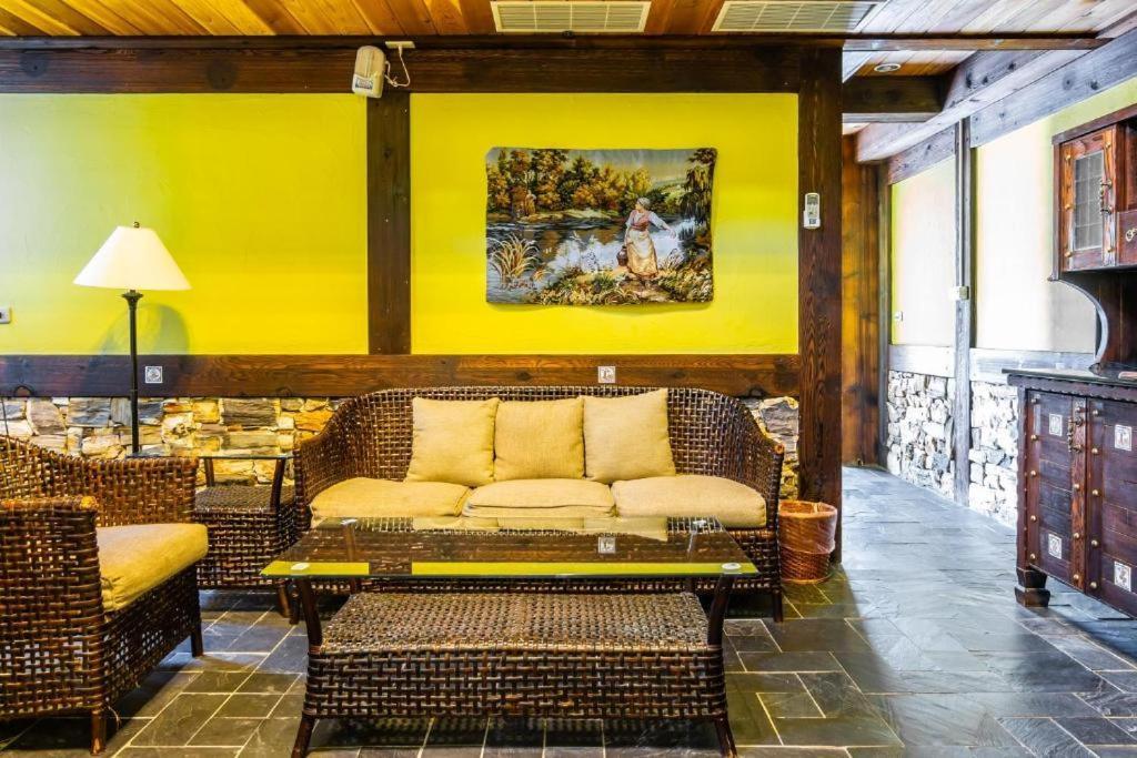 Provence Rose Lodge Renai Extérieur photo